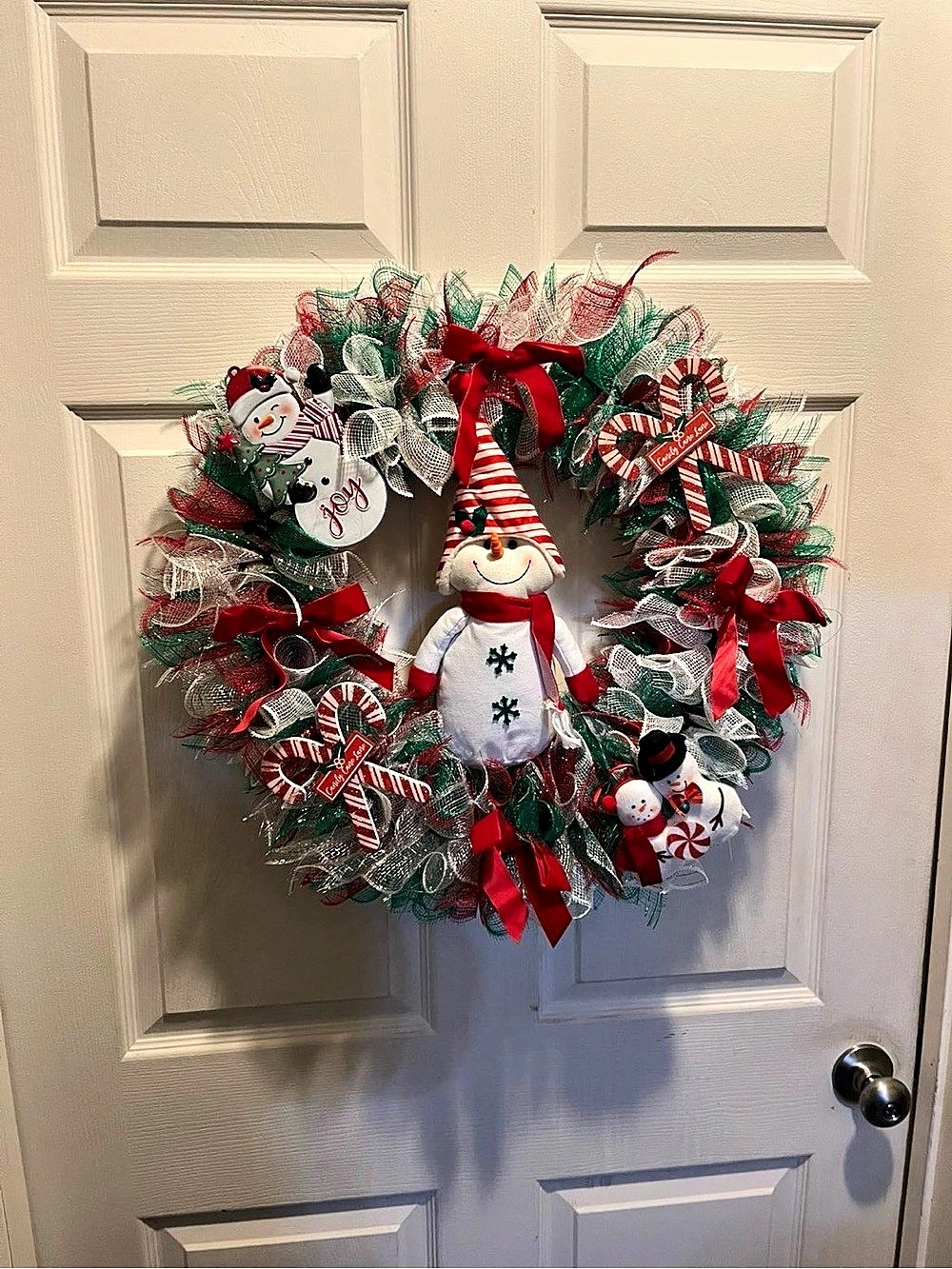 Christmas Snowman Holiday Wreath in Red & Green Like New